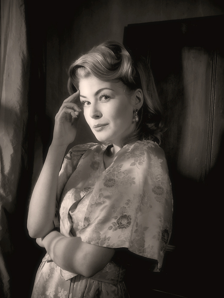Rosamund Pike