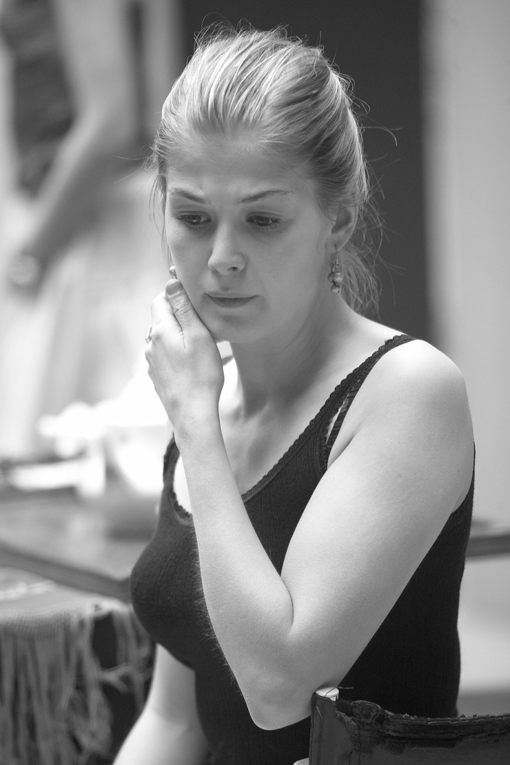 Rosamund Pike