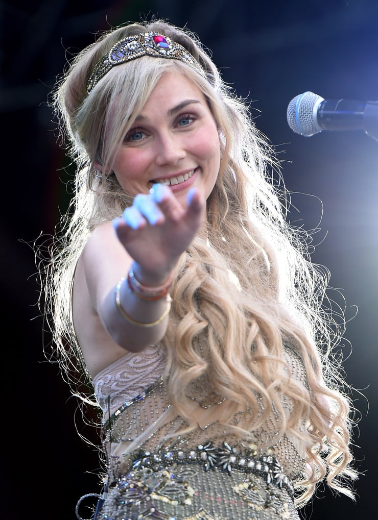 Clare Bowen