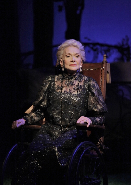 Siân Phillips