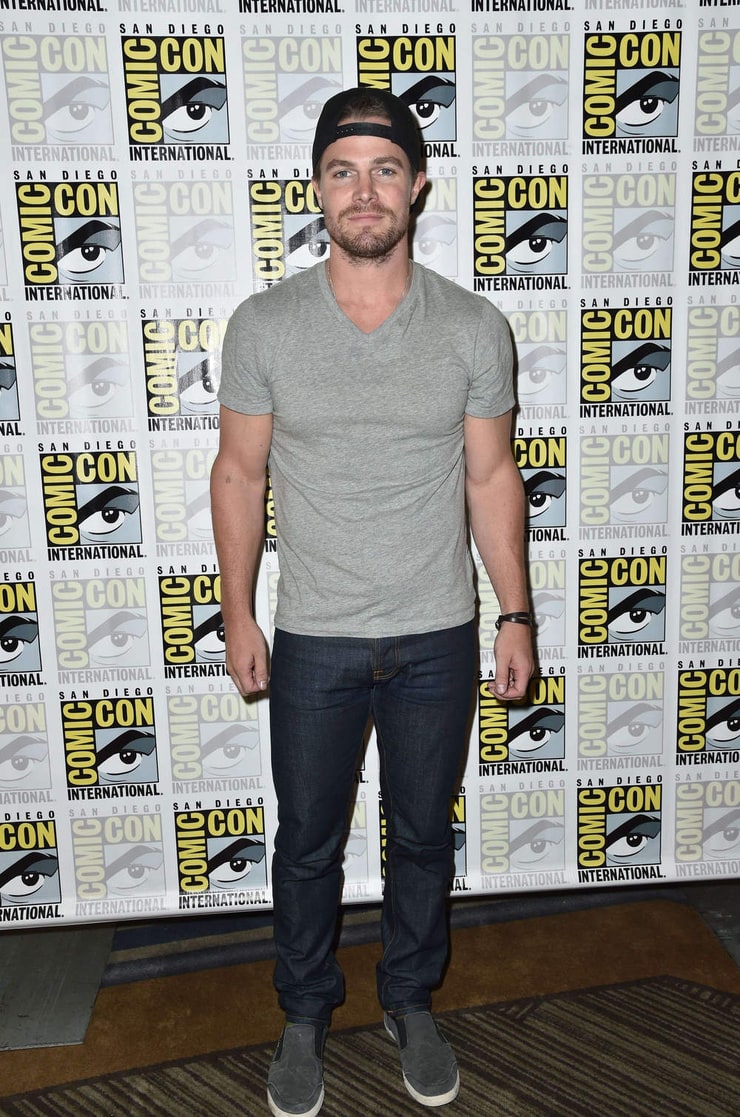 Stephen Amell