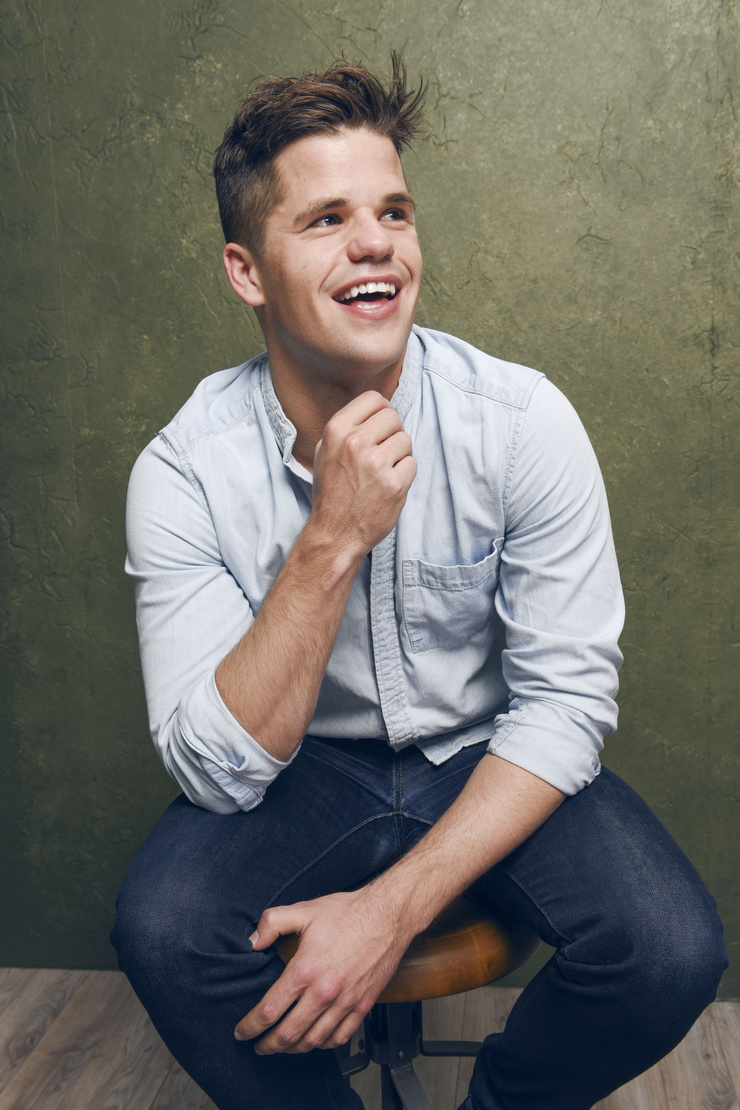 Charlie Carver