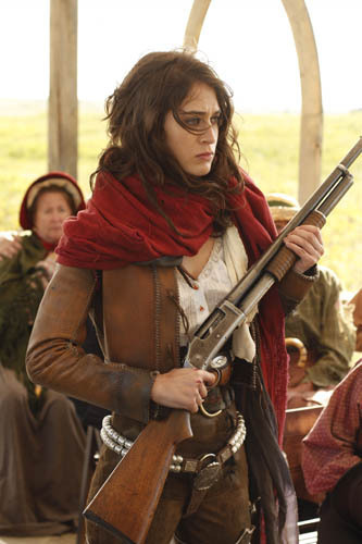 Lizzy Caplan Lizzy Caplan