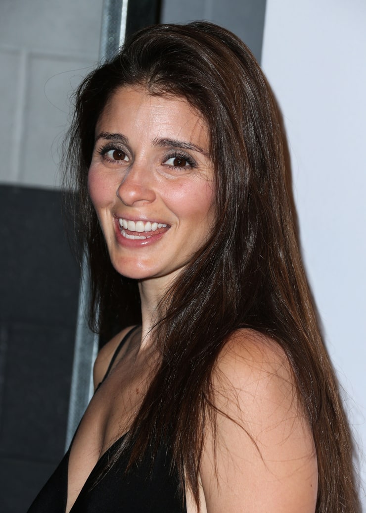 Picture of Shiri Appleby