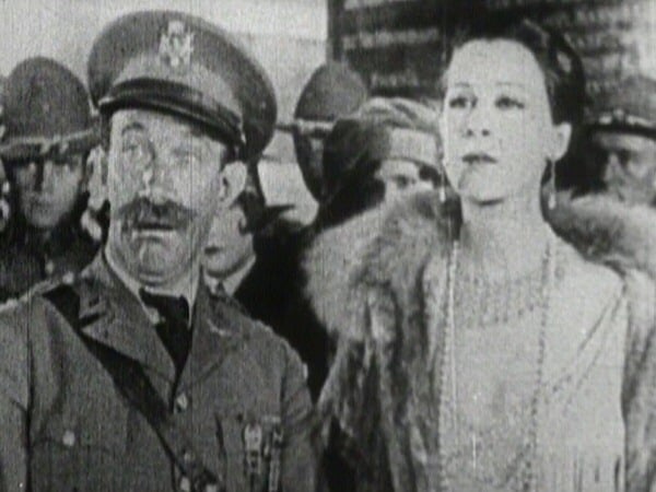 With Love and Hisses                                  (1927)