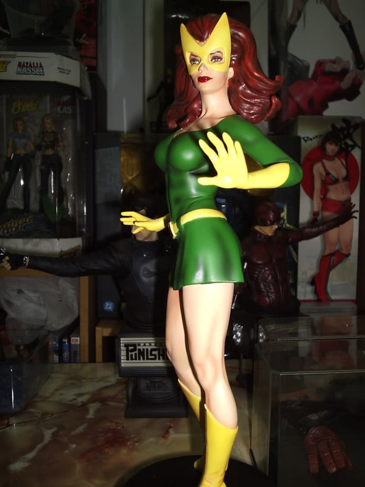 Jean Grey: Marvel Girl Statue Bowen Designs!