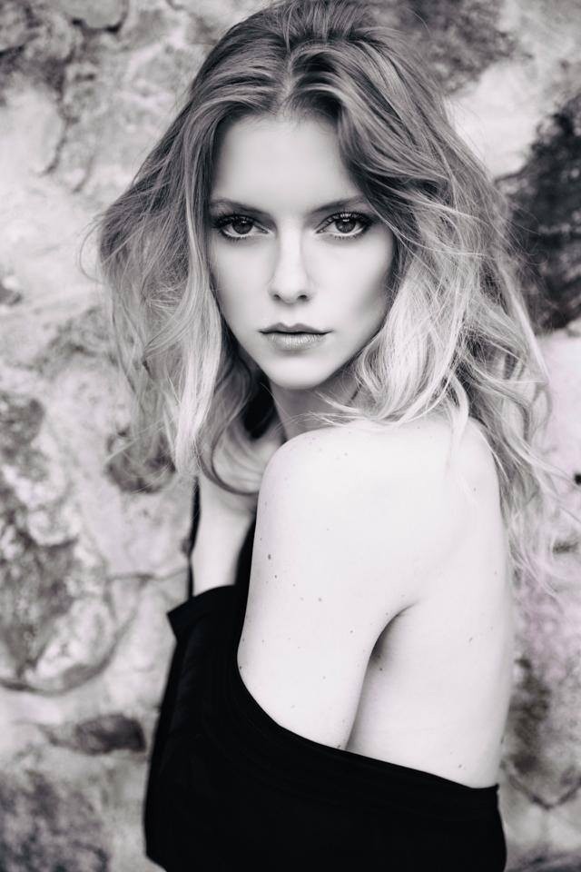 ELLE EVANS