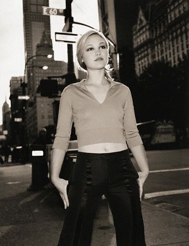 Julia Stiles