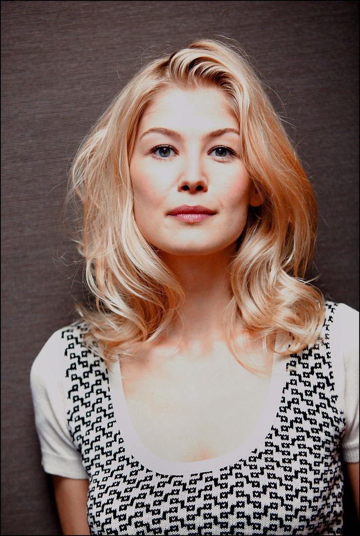 Rosamund Pike