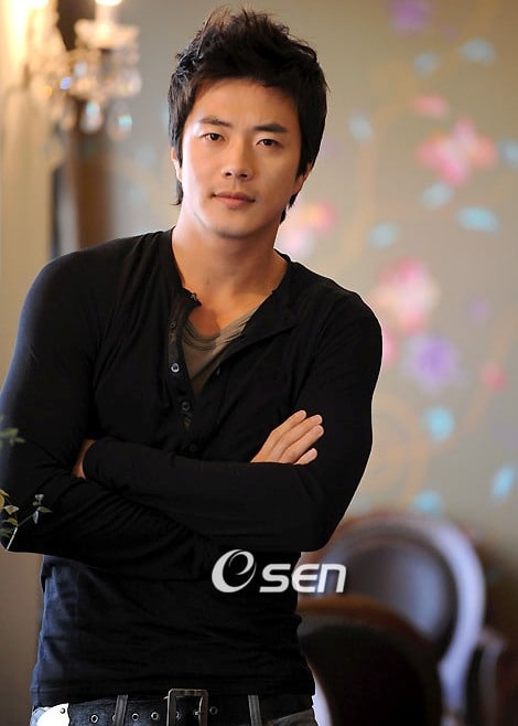 Picture of Kwon Sang Woo