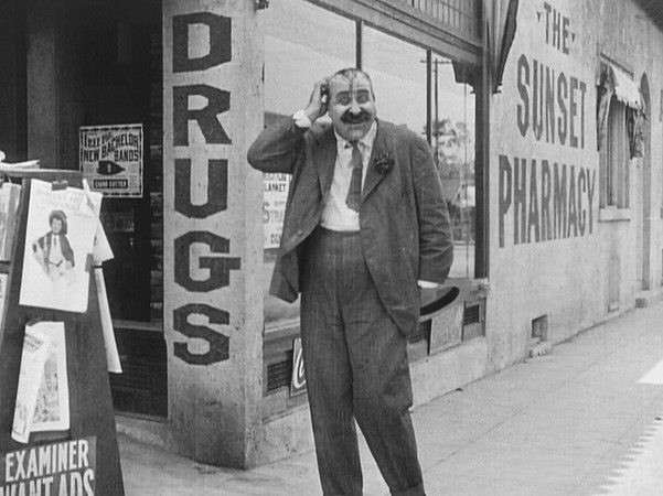 Laughing Gas (1914) Laughing Gas (1914)