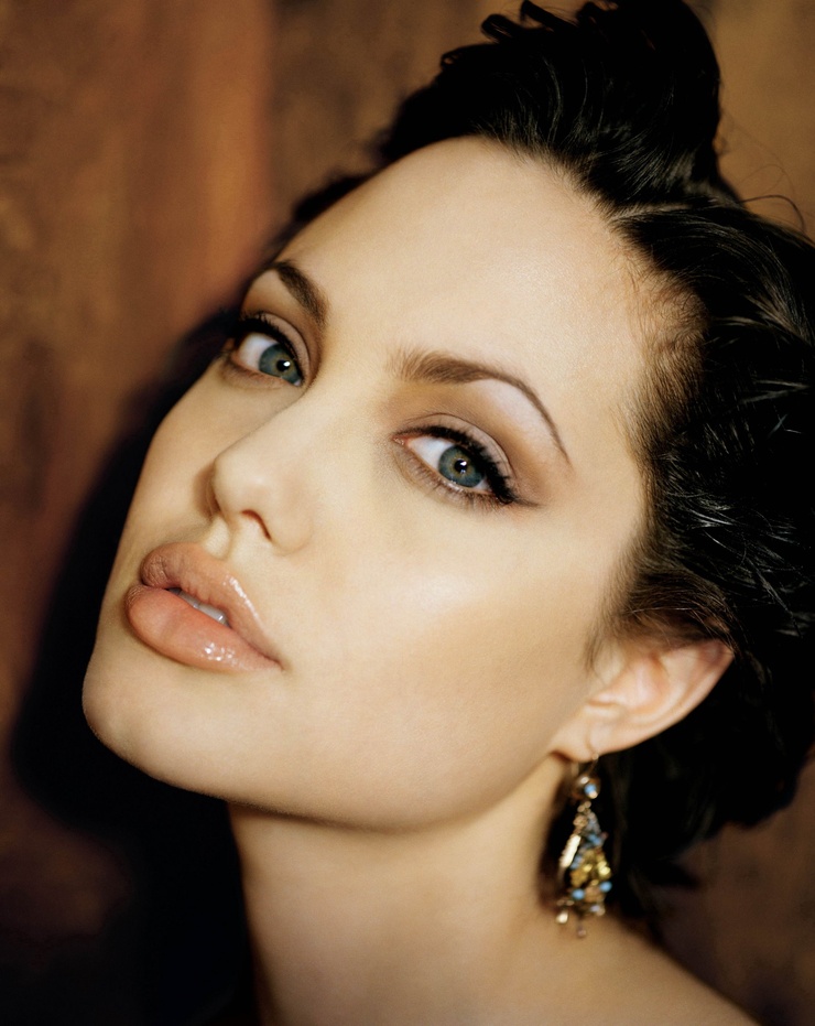 Angelina Jolie Angelina Jolie