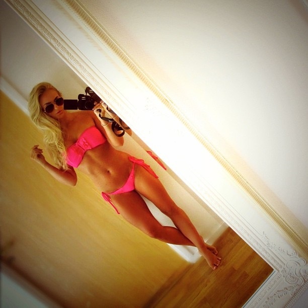 ANNA NYSTRÖM ANNA NYSTRÖM