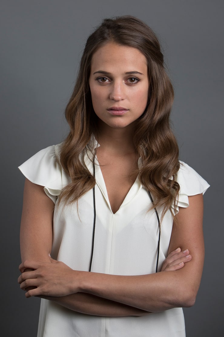 Alicia Vikander