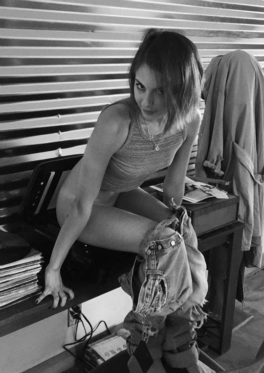Willa Holland Willa Holland