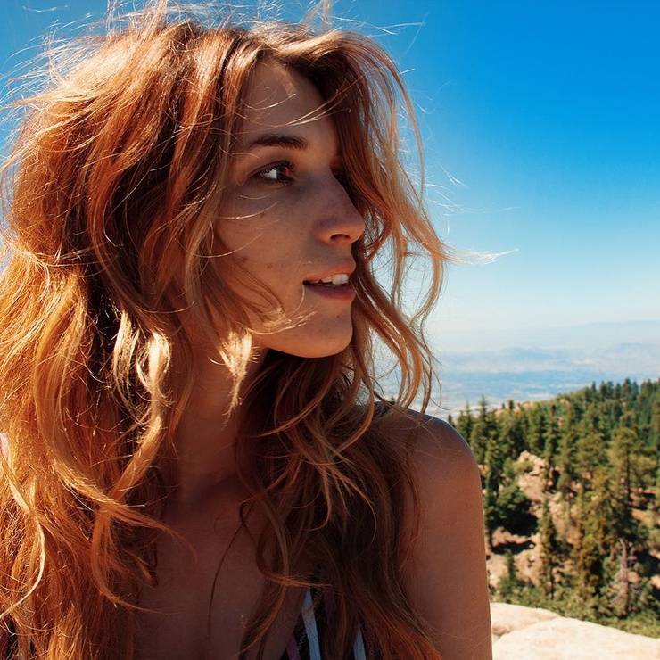 Dani Thorne