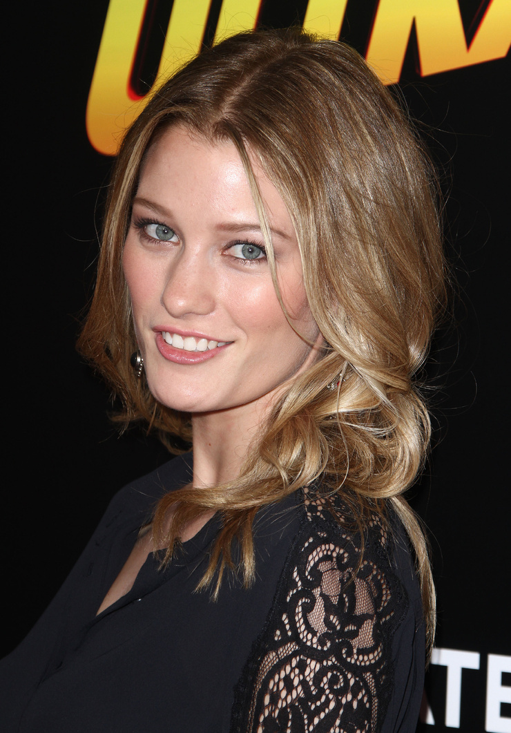 Ashley Hinshaw