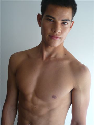 Simon Tham