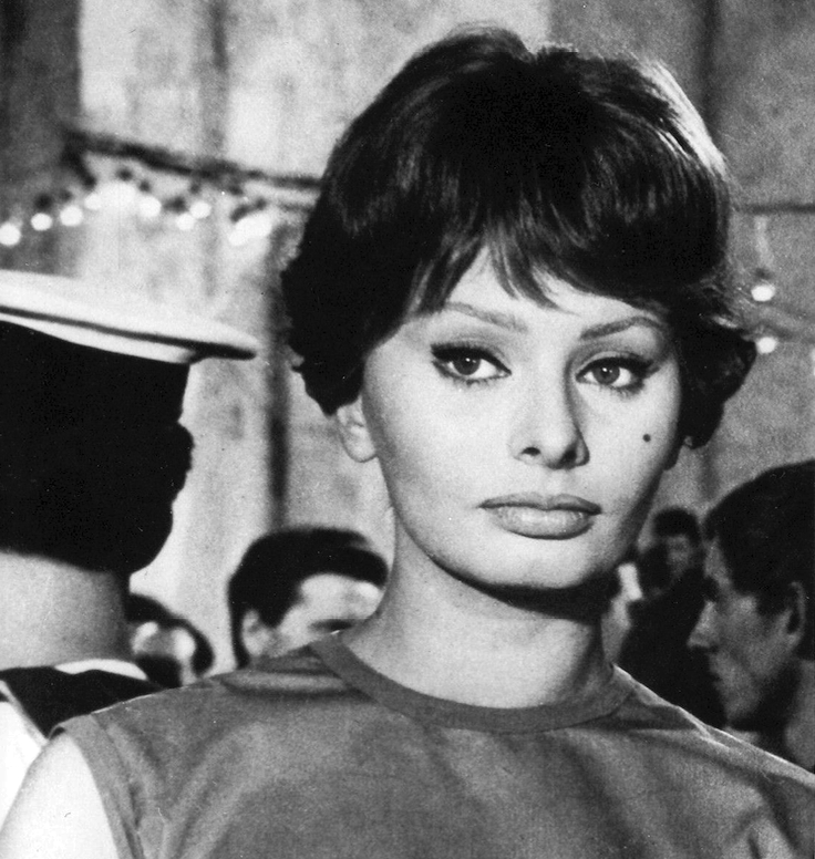 SOPHIA LOREN