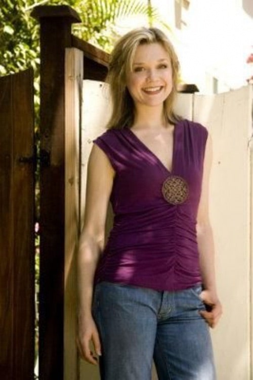 Next photo of Ariana Richards