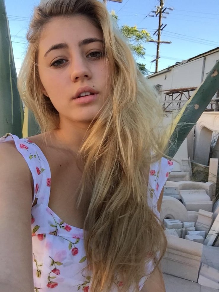 Picture Of Lia Marie Johnson 7656