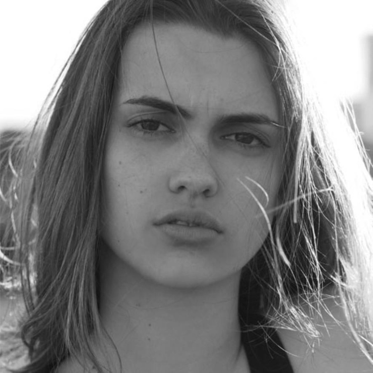 Alana Mia Alana Mia