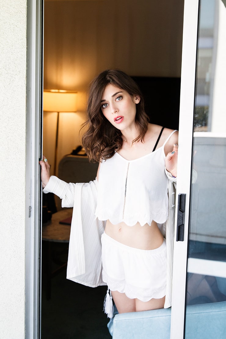Lizzy Caplan Lizzy Caplan