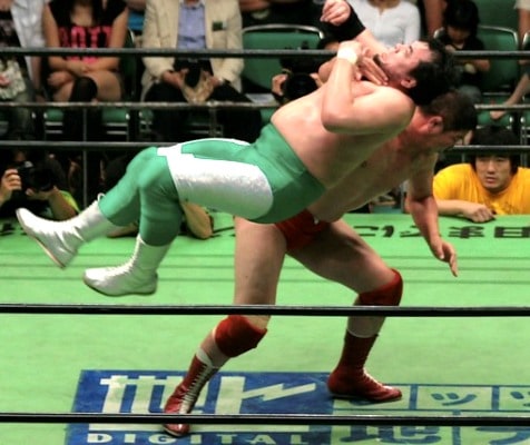 Mitsuharu Misawa vs. Akira Taue (5/18/01)