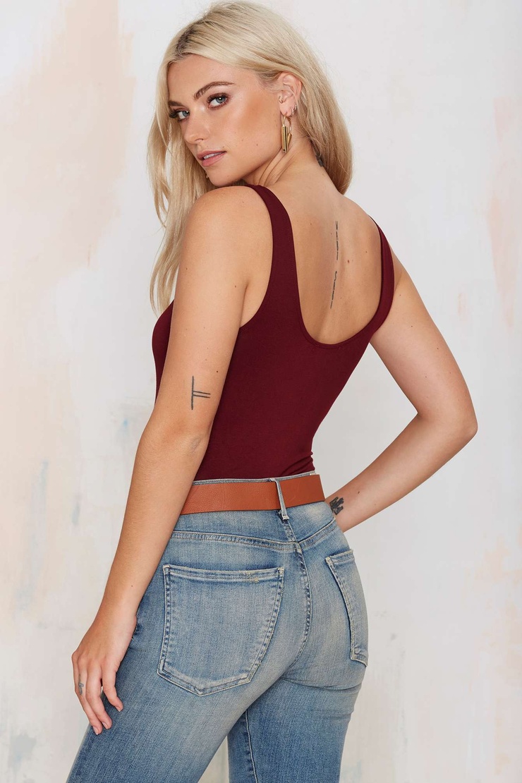 Farah Holt