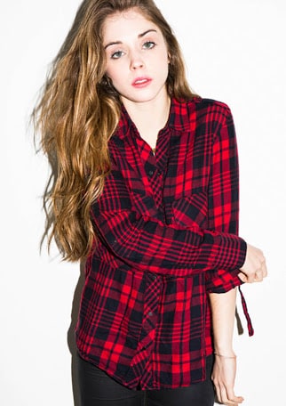 Alice Isaaz Alice Isaaz