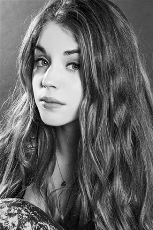 Alice Isaaz Alice Isaaz