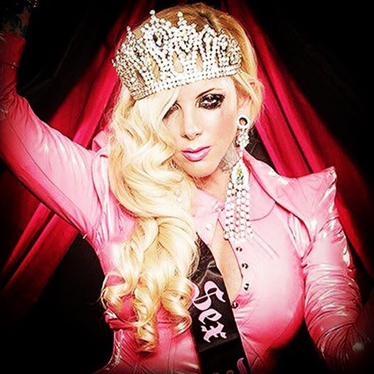 Maria Brink