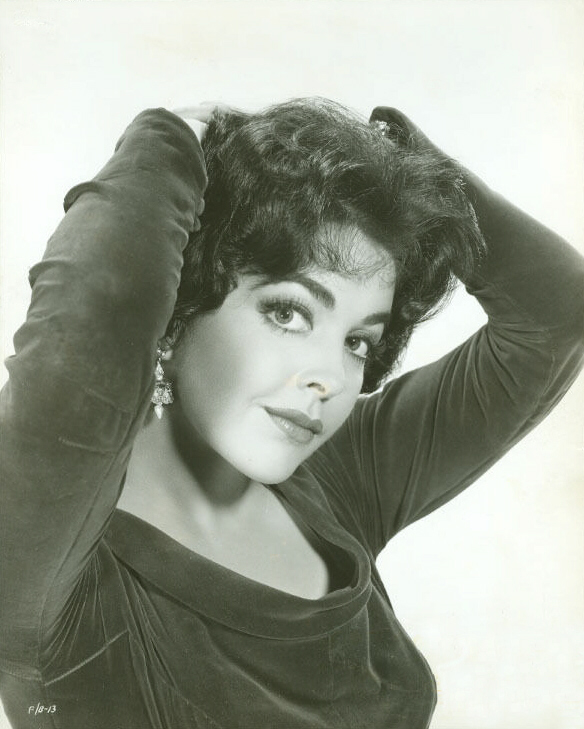 Picture of Myrna Fahey