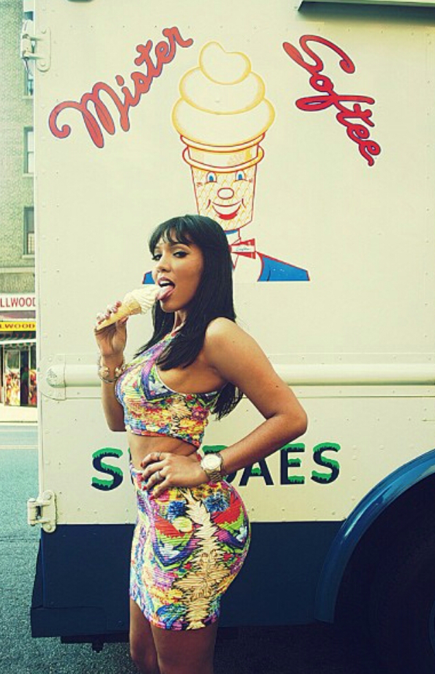 Yaris Sanchez Yaris Sanchez