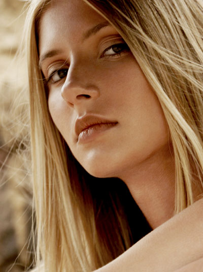Alexandra Tretter Alexandra Tretter