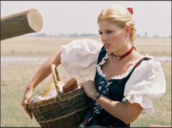 Szonja Oroszlán Szonja Oroszlán