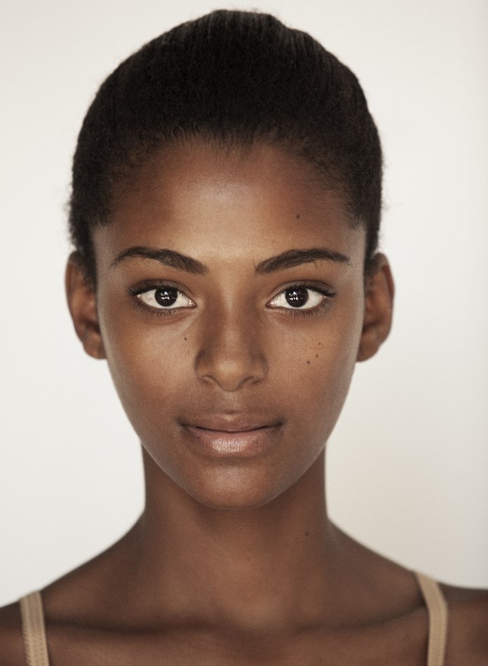 Alécia Morais Alécia Morais
