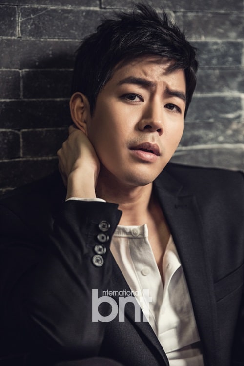 Sang-Yoon Lee