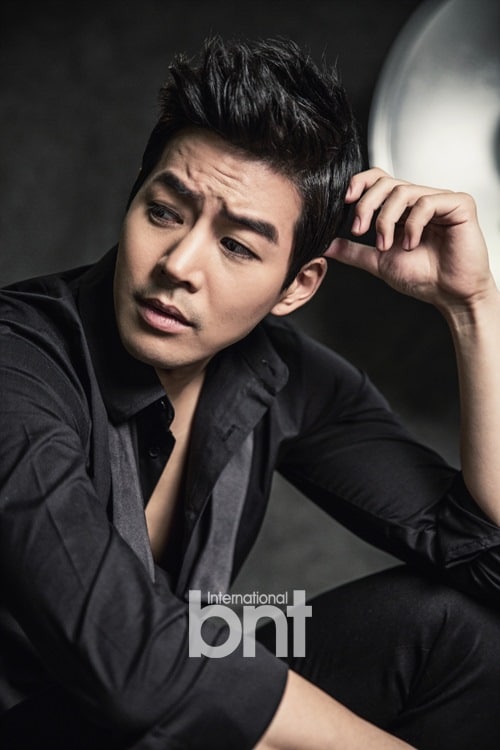 Sang-Yoon Lee