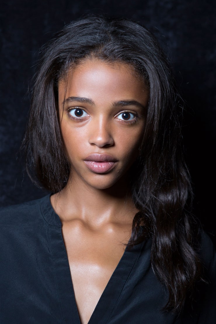 Aya Jones picture