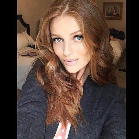 Cintia Dicker Cintia Dicker