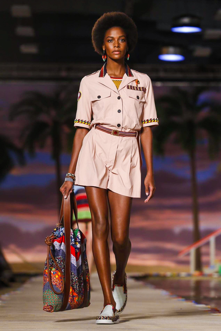Karly Loyce