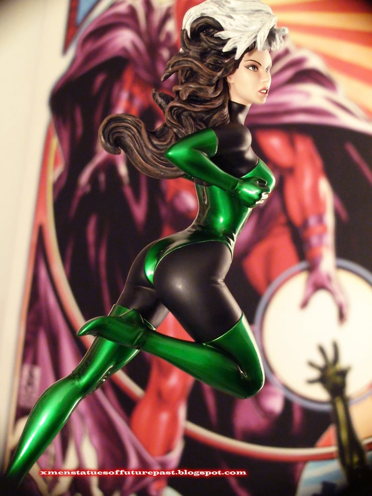 Bowen Designs - Marvel Statue Rogue Classic 37 cm