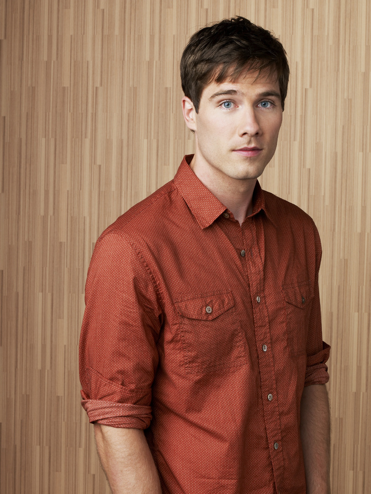 Luke MacFarlane Luke MacFarlane