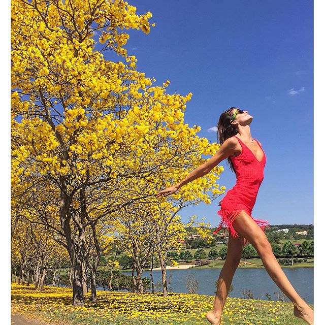 Izabel Goulart Izabel Goulart