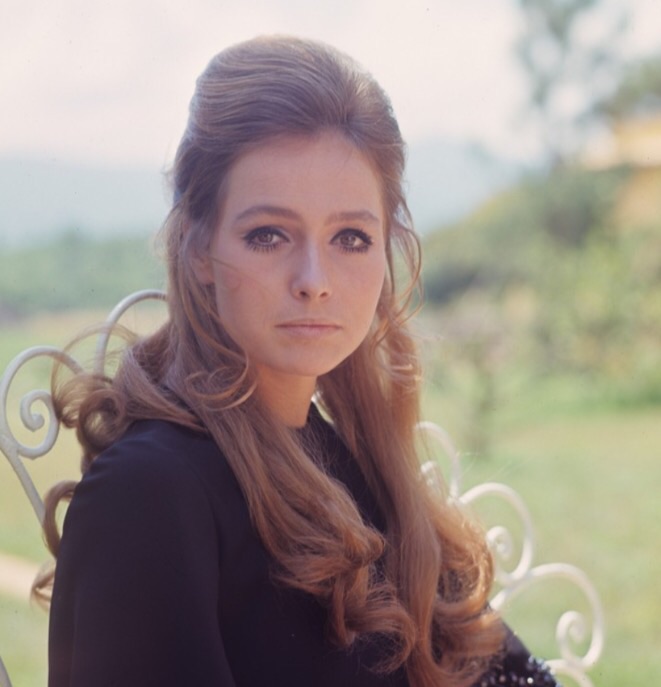 Eva Renzi Eva Renzi