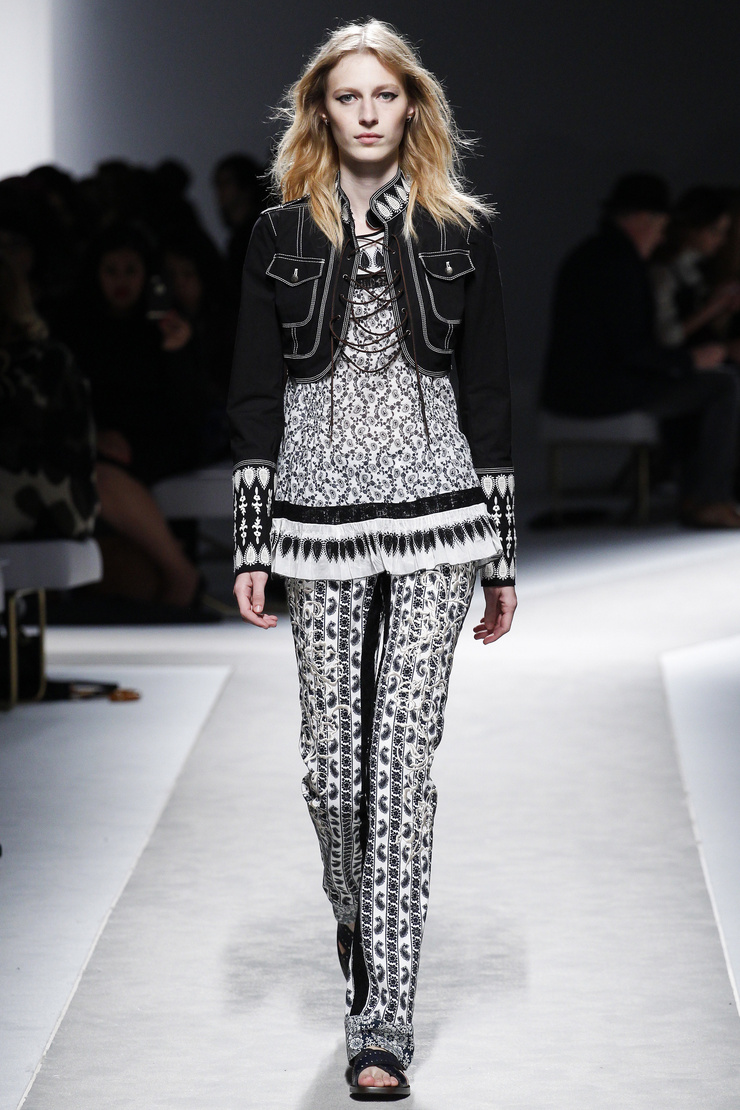 Julia Nobis