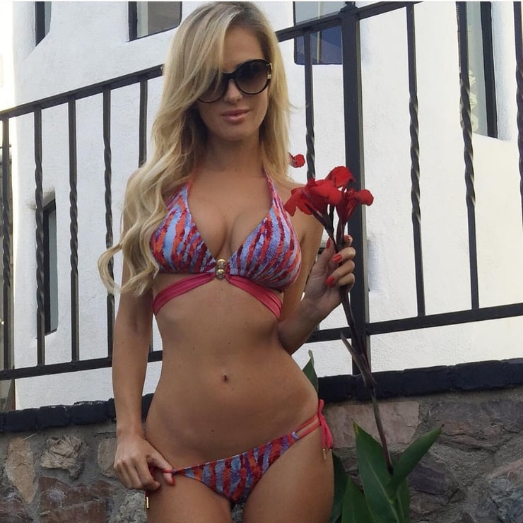 Leanna Bartlett Leanna Bartlett