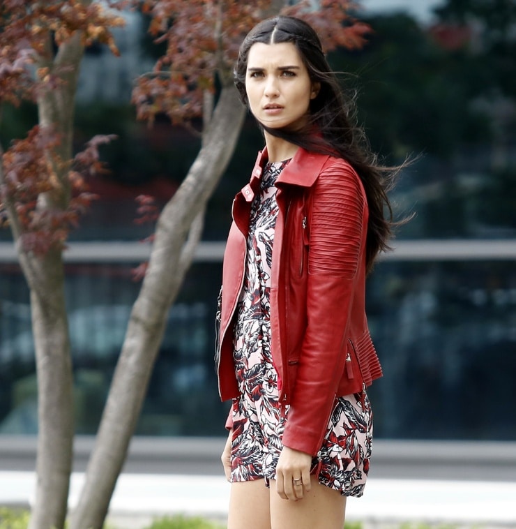 Tuba Büyüküstün Tuba Büyüküstün