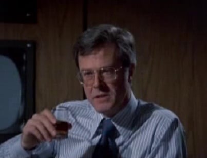 Columbo: Death Lends a Hand Columbo: Death Lends a Hand